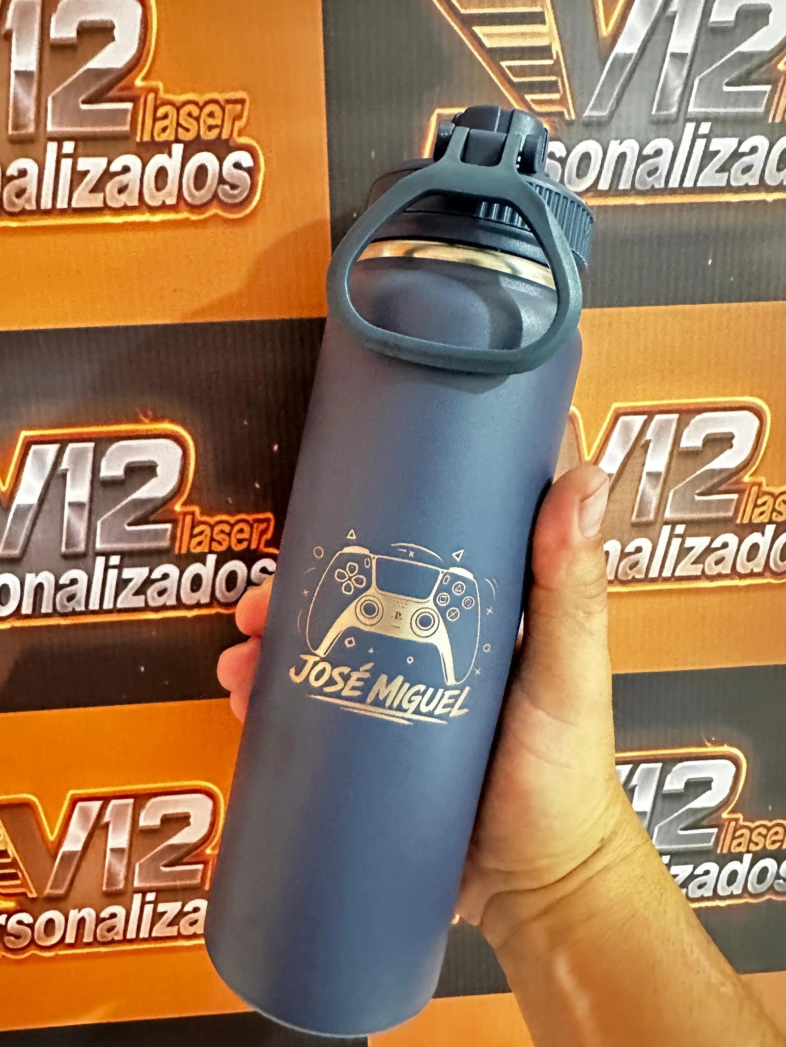 Garrafa Térmica com Alça Azul marinho